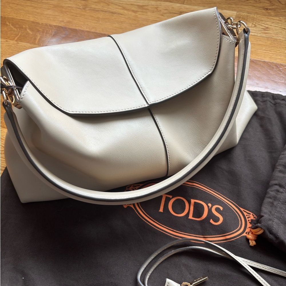 TOD'S T Case Small in Cream